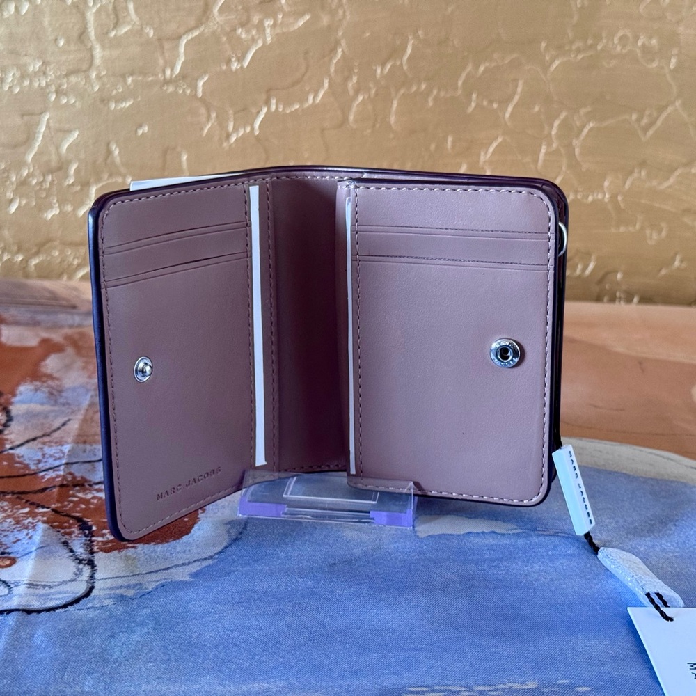 Marc Jacobs Leather Burnt Orange Bifold Wallet NWT - Picture 2 of 8